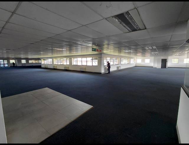 1,839M² OFFICE TO LET IN RANDJESPARK